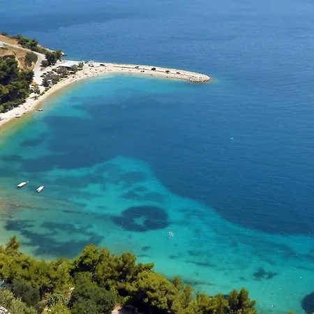 With A Parking Space - 11863 * Split